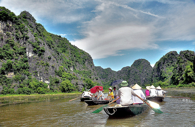 Tour Ninh Bình 2 ngày 1 đêm có Hang Múa