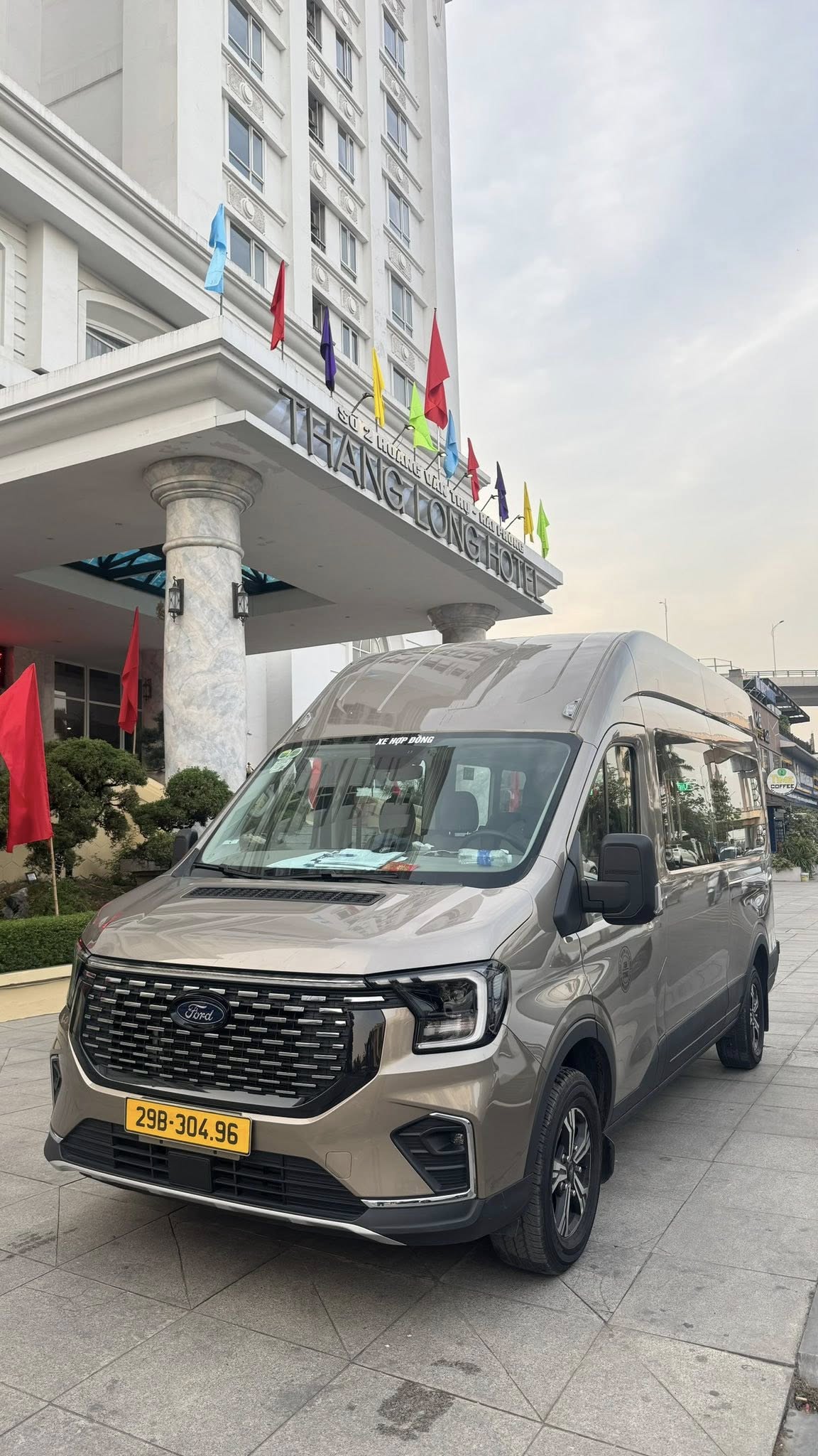 Cho thuê xe 16 chỗ tại Hà Nội
