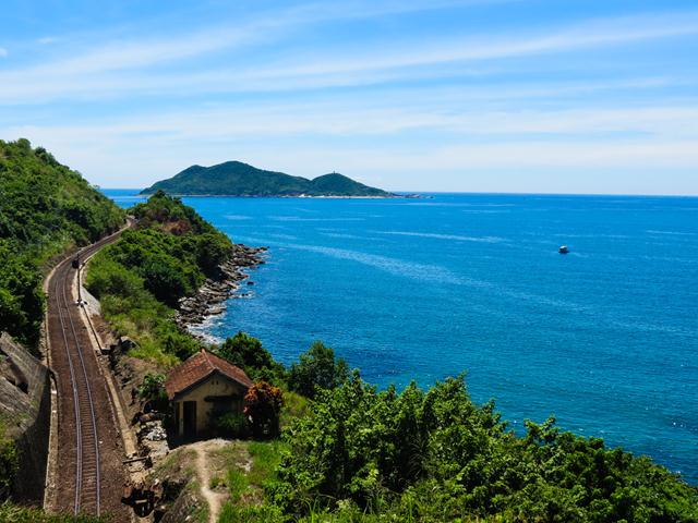 Tour Phú Yên: Đảo Hòn Nưa- Vũng Rô – Hải Đăng – Bãi Môn