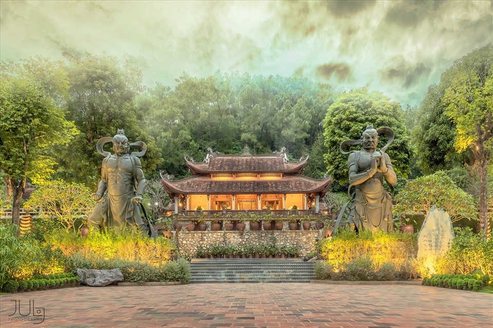 Tour Tam Chúc – Dịa Tạng Phi Lai 1 ngày