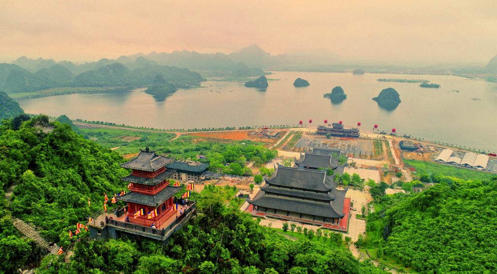 Tour Tam Chúc – Dịa Tạng Phi Lai 1 ngày